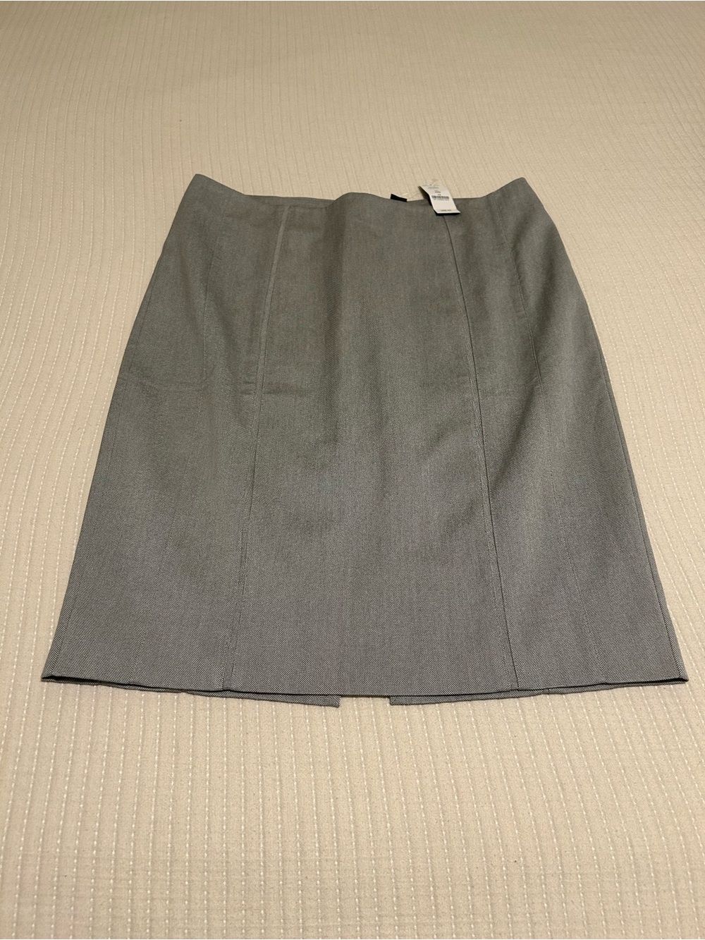Women’s White House Black Market Classic Gray Women's Pencil Skirt Size 12 NWT